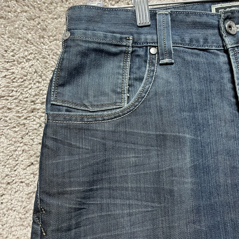 Levis minor topstitching